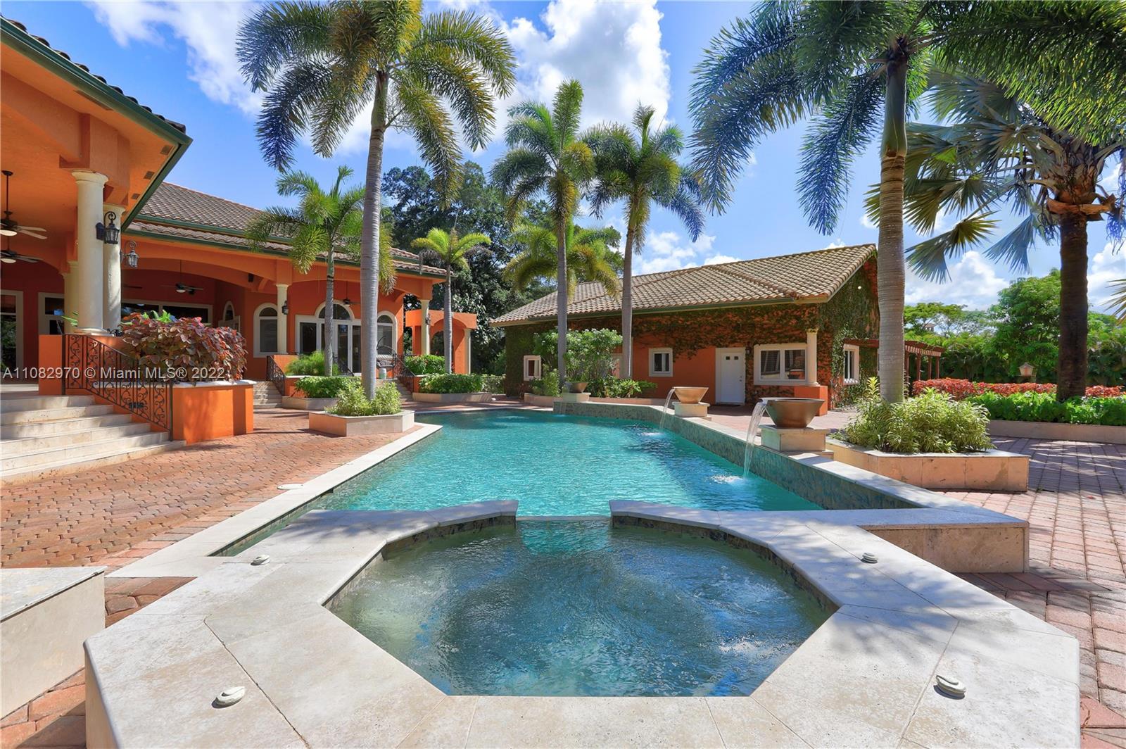 Sunshine Ranches - Residential