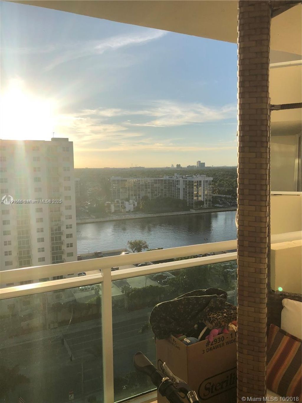 Photo of 3001 S Ocean Dr #1535, Hollywood, FL 33019 (MLS # A11901086)
