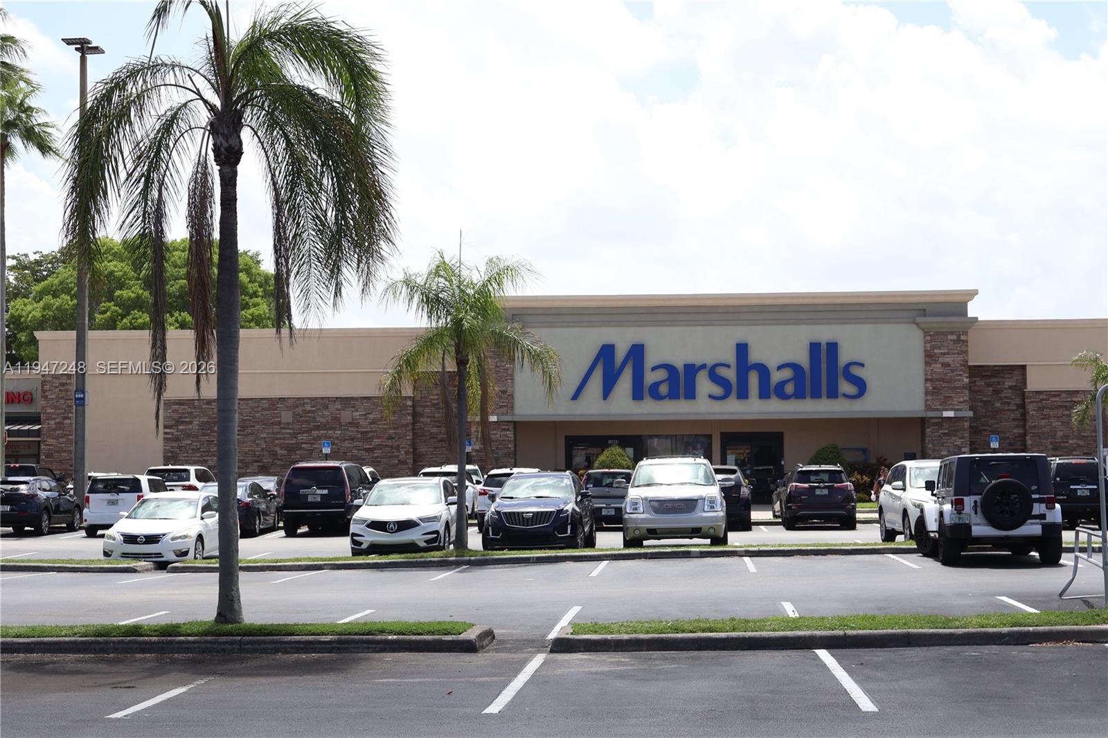 LAKE LAURA CONDO NO 2 - Residential