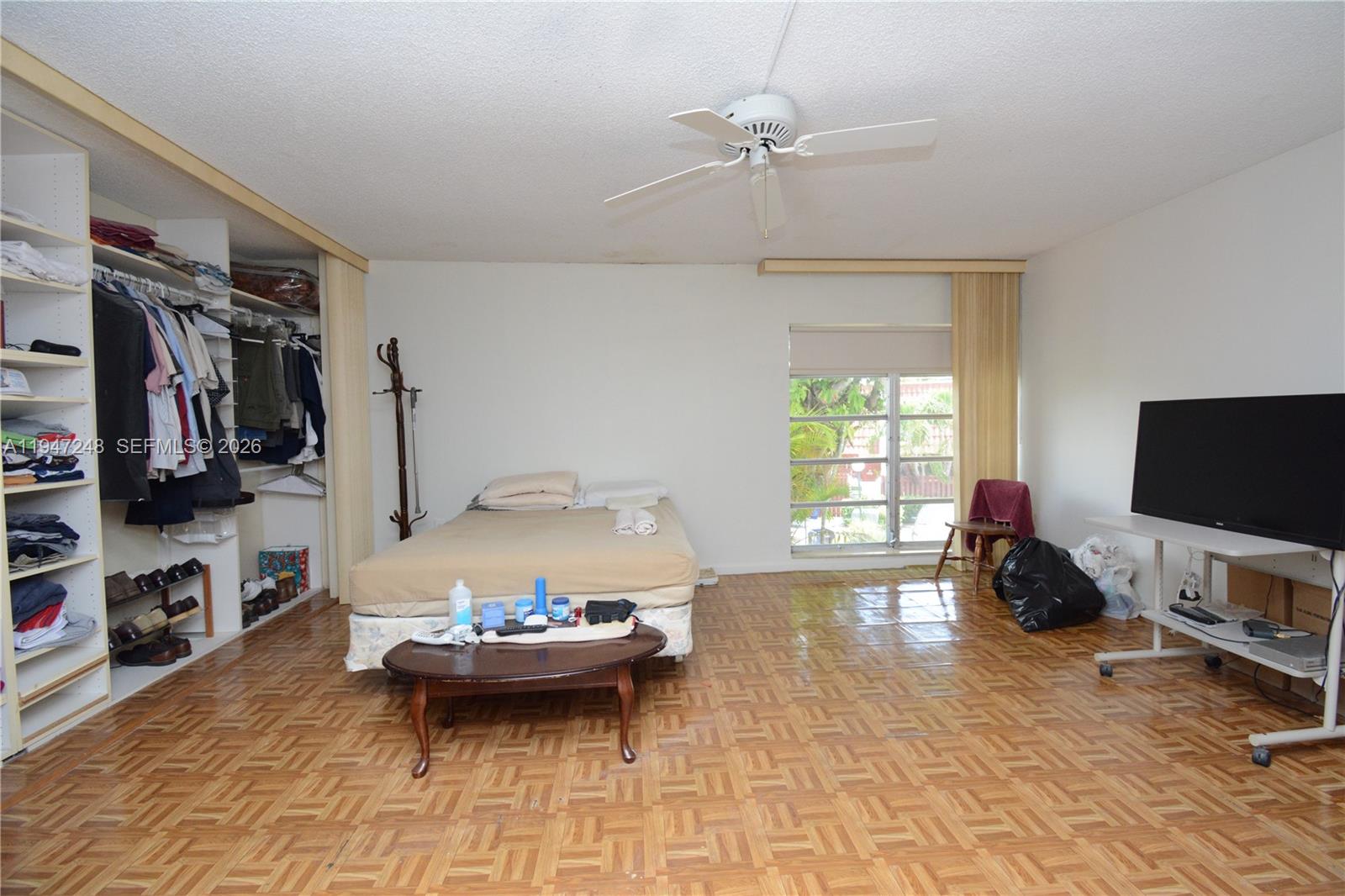 LAKE LAURA CONDO NO 2 - Residential