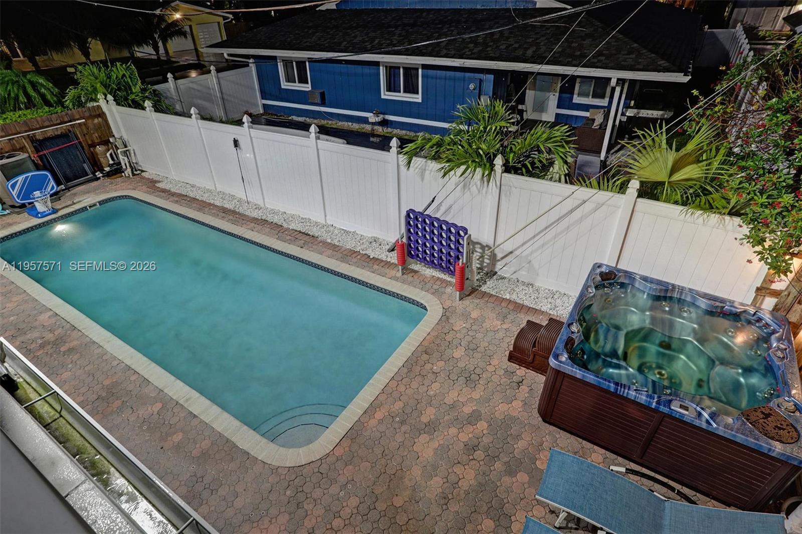 HILLSBORO HEIGHTS - Residential