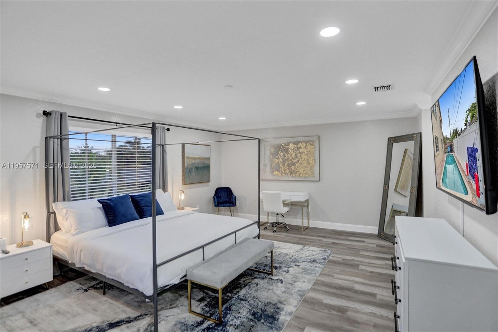 HILLSBORO HEIGHTS - Residential