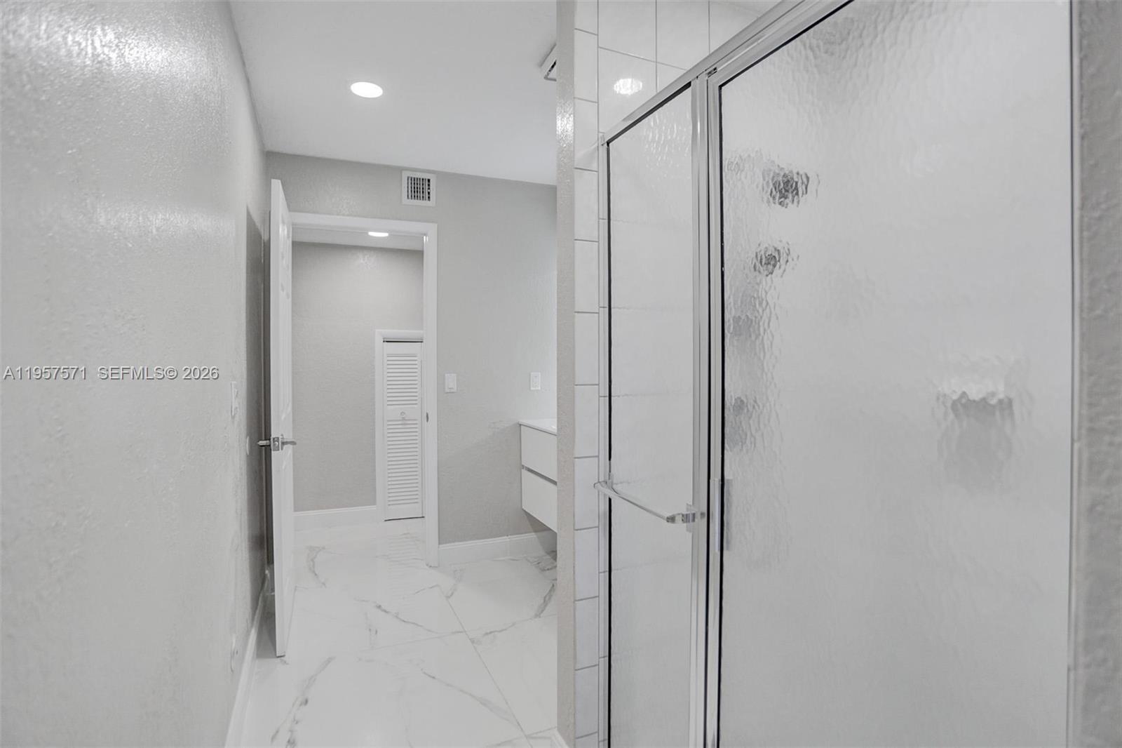 HILLSBORO HEIGHTS - Residential