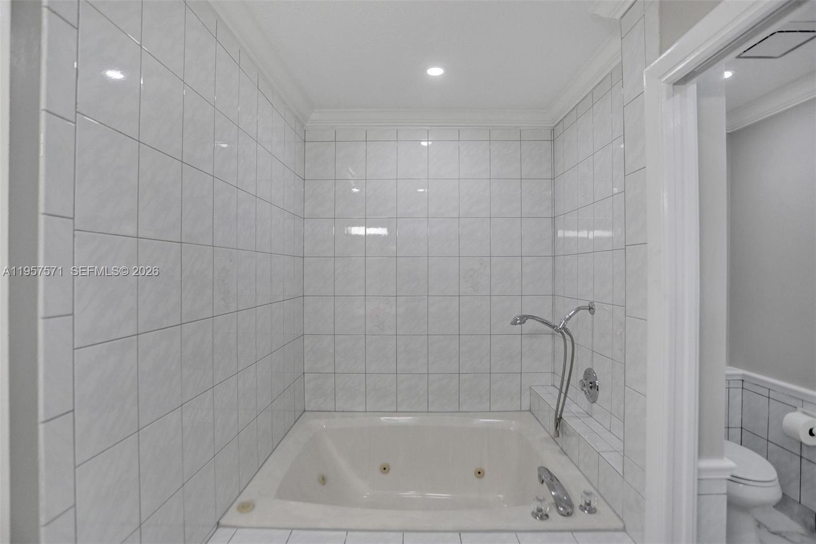 HILLSBORO HEIGHTS - Residential