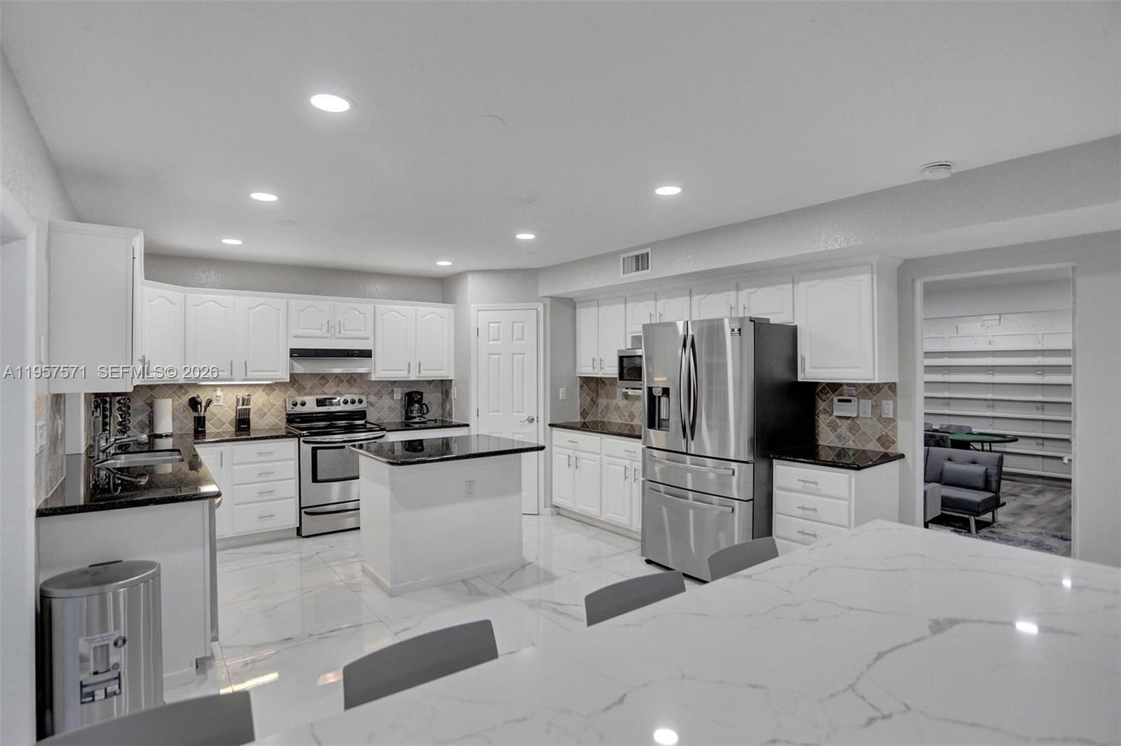 HILLSBORO HEIGHTS - Residential