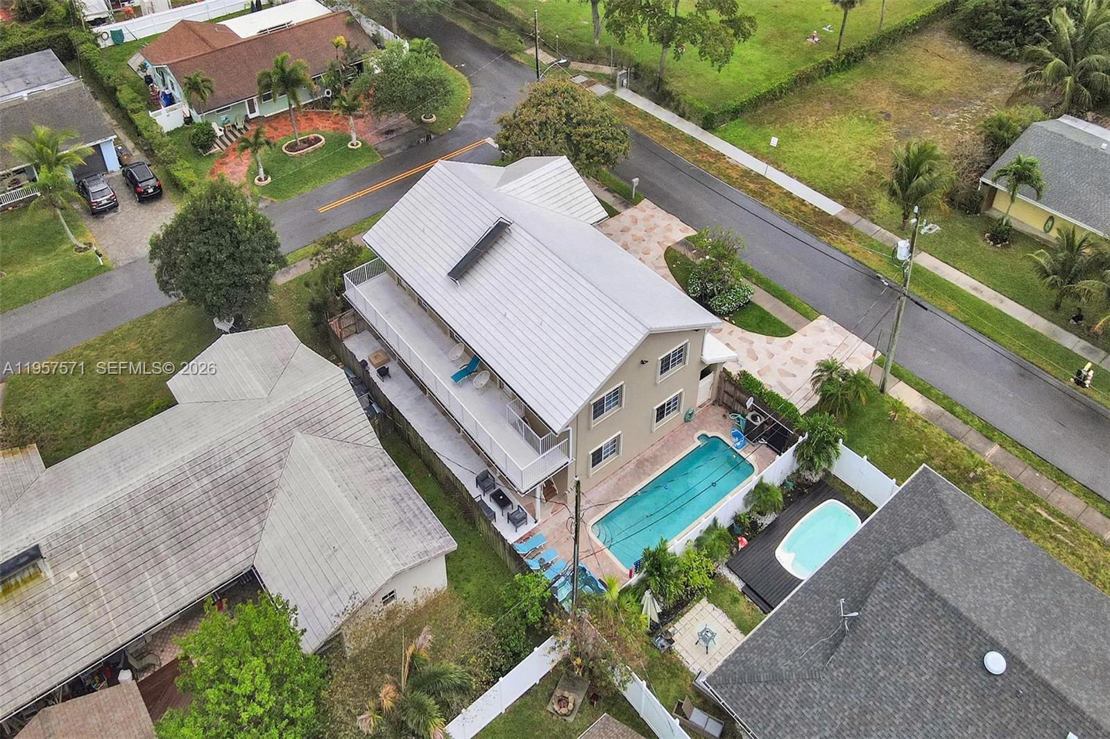 HILLSBORO HEIGHTS - Residential