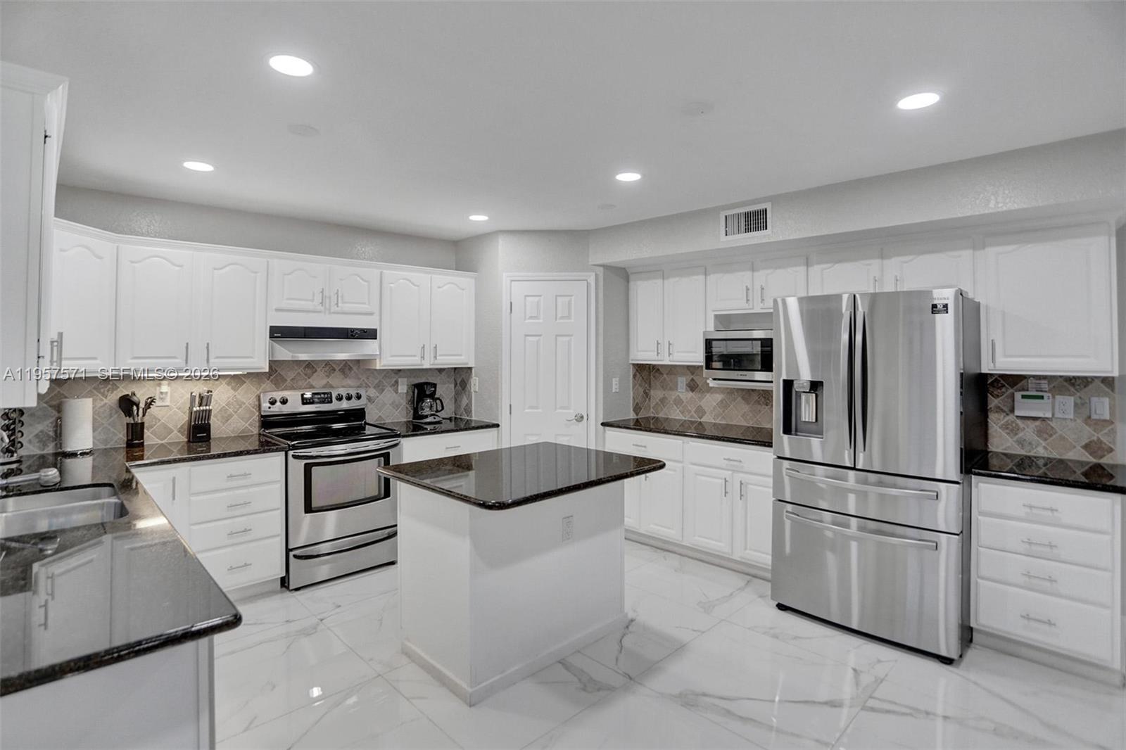 HILLSBORO HEIGHTS - Residential