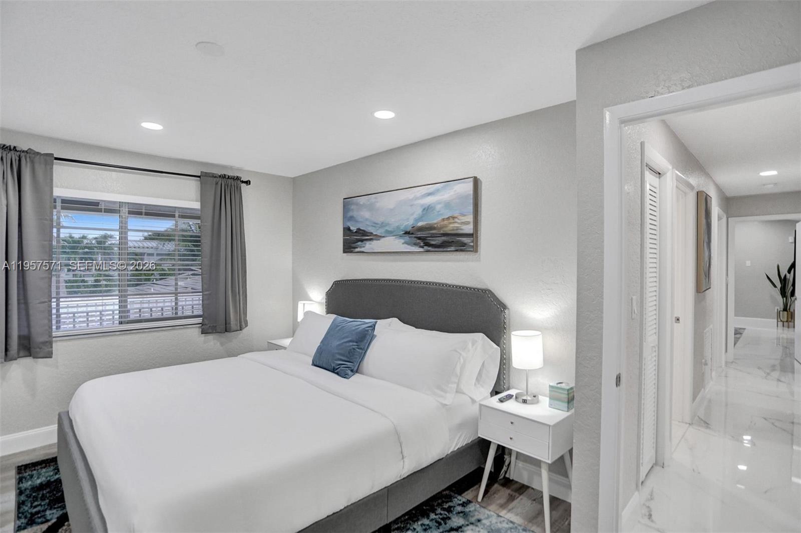 HILLSBORO HEIGHTS - Residential