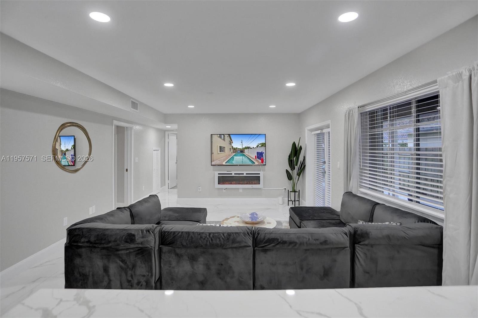 HILLSBORO HEIGHTS - Residential