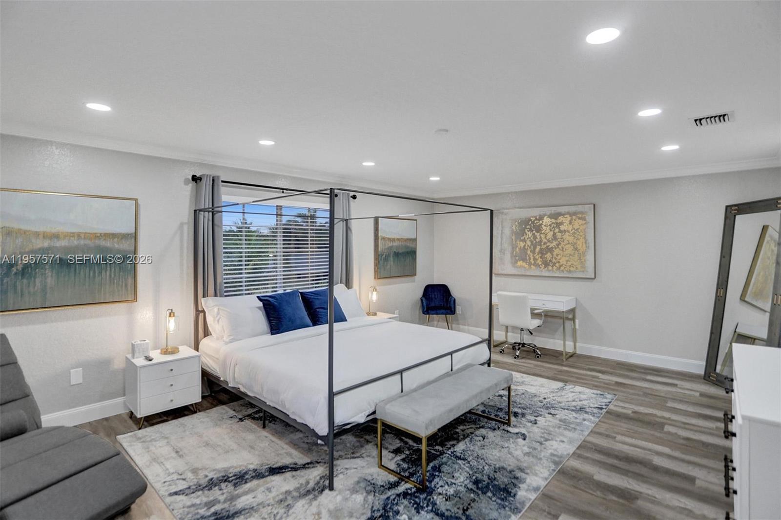 HILLSBORO HEIGHTS - Residential