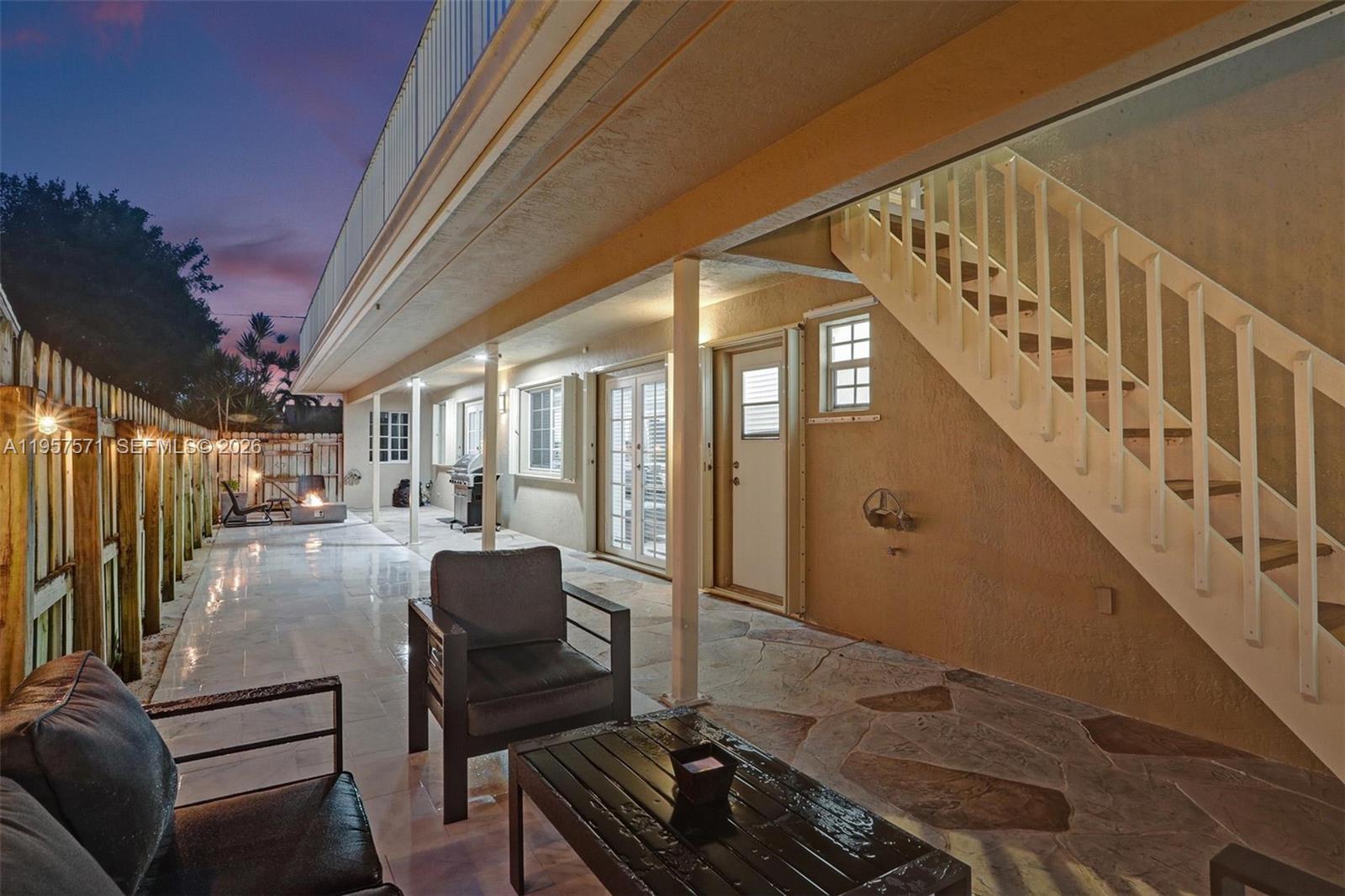 HILLSBORO HEIGHTS - Residential