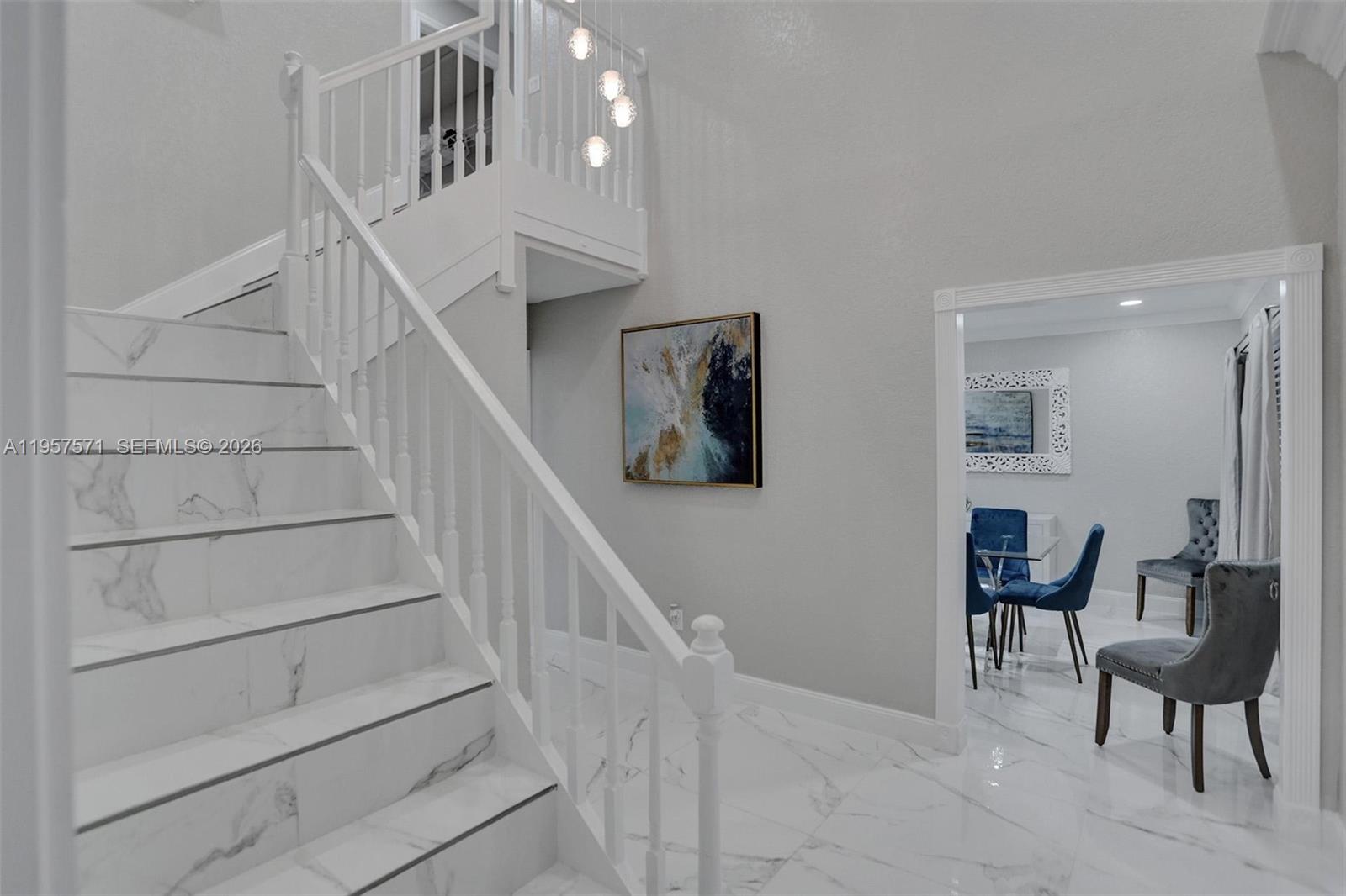 HILLSBORO HEIGHTS - Residential