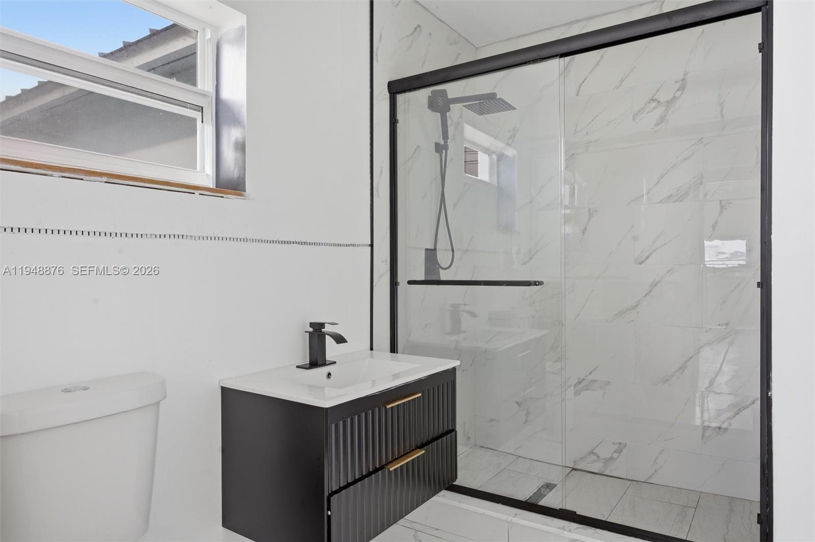 BROADVIEW PARK SEC 4 - Residential Lease