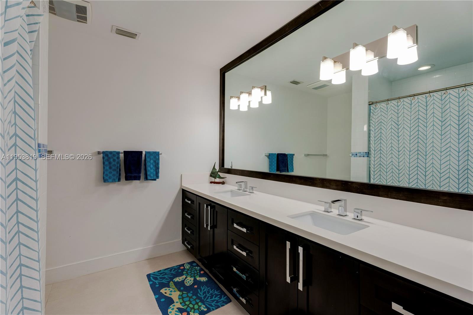 OAKRIDGE PINES - Residential