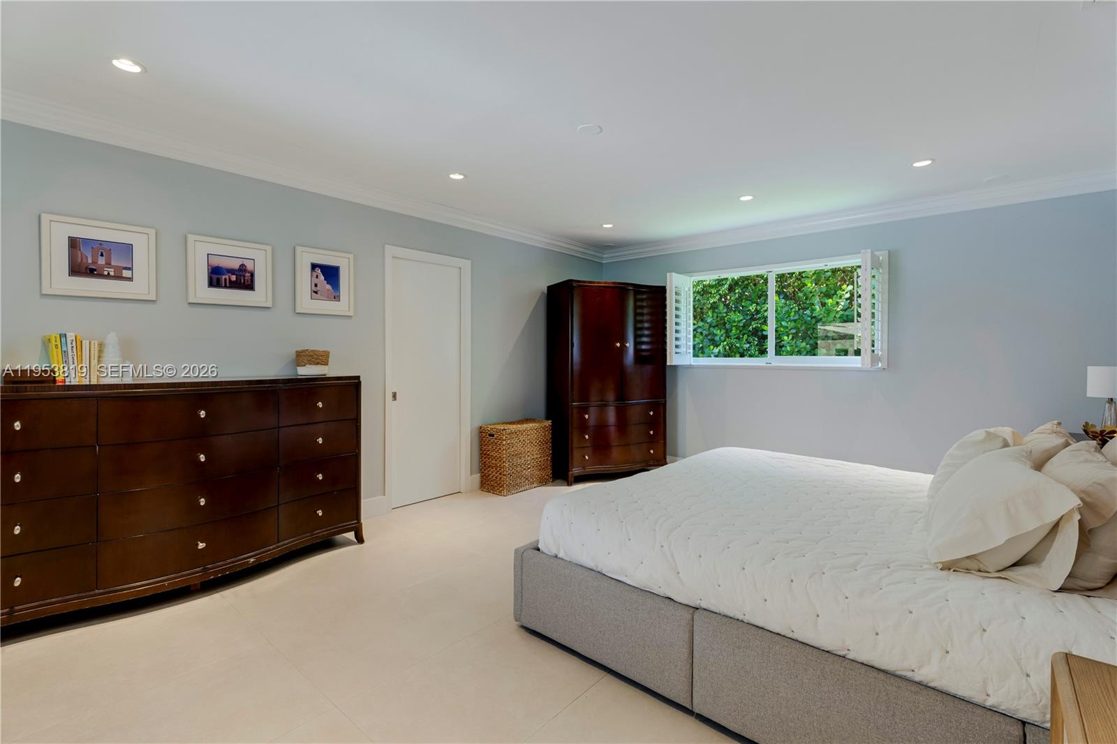 OAKRIDGE PINES - Residential