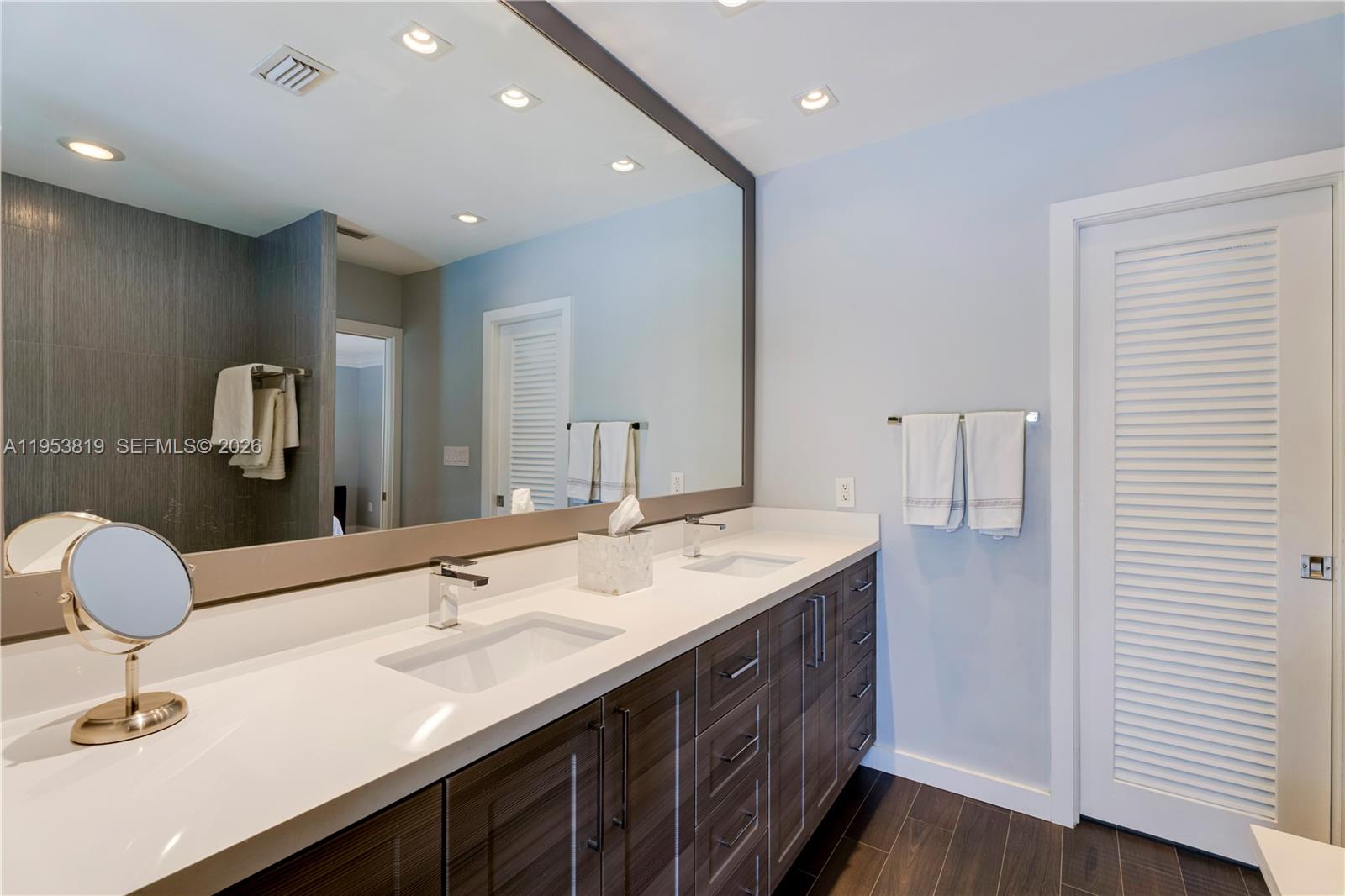 OAKRIDGE PINES - Residential