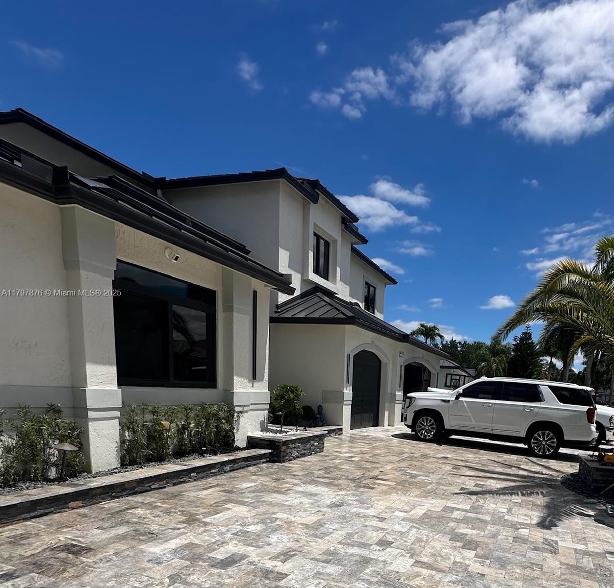 SUNSET LAKES PLAT TWO - Residential