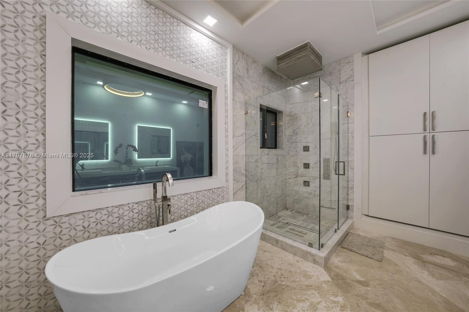 SUNSET LAKES PLAT TWO - Residential