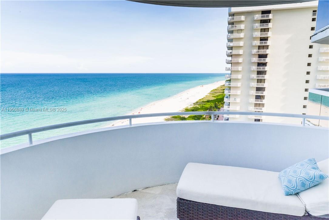 LA GORCE PALACE CONDO - Residential Lease