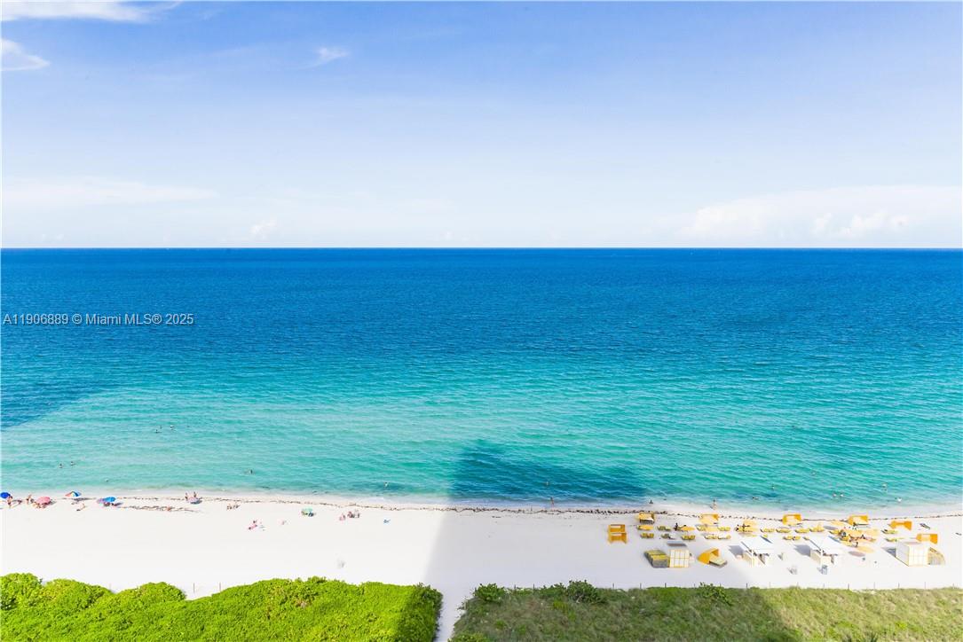 LA GORCE PALACE CONDO - Residential Lease