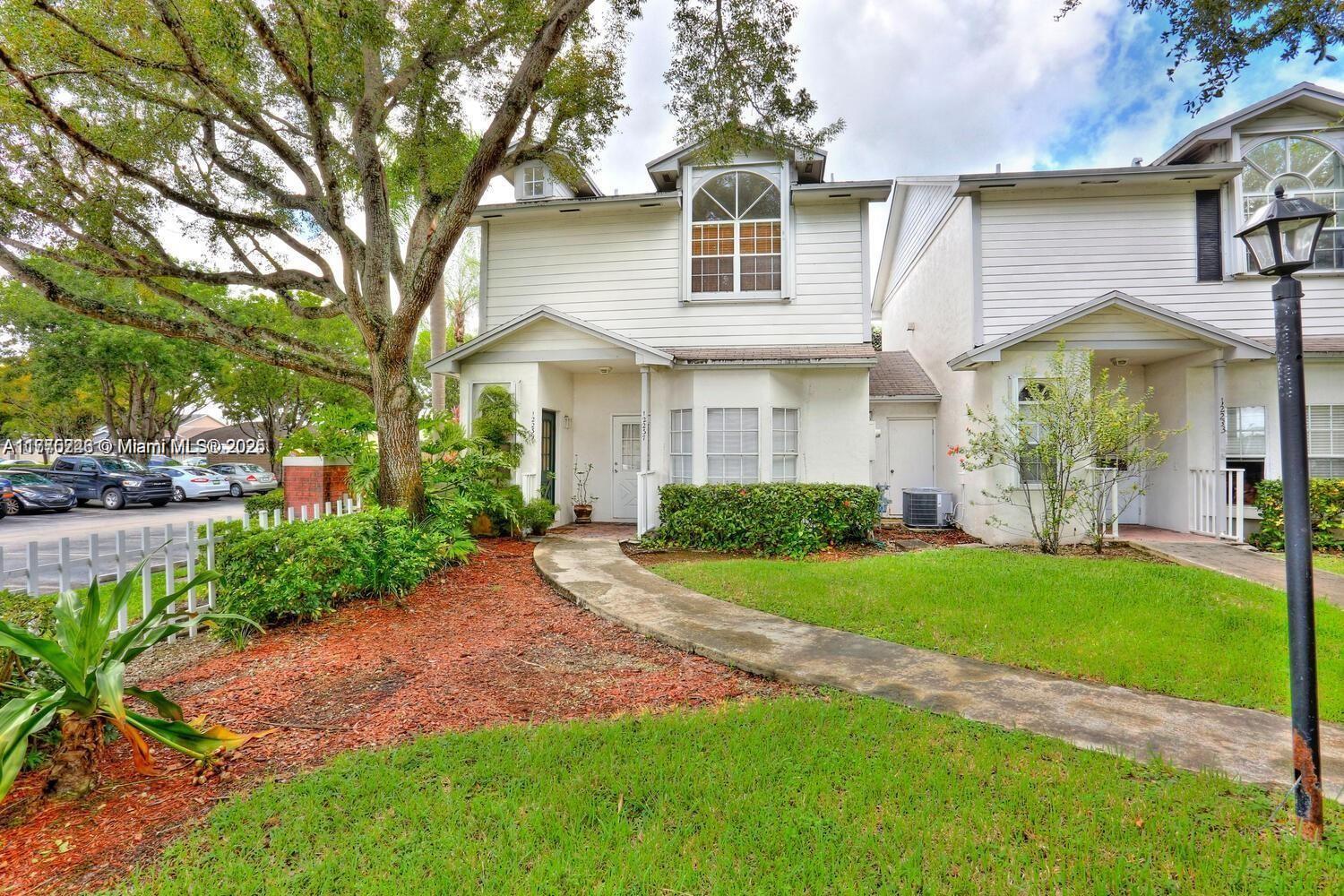 12237 Sw 144th Ter 1301, Miami, Broward County, Florida - 1 Bedrooms  
1 Bathrooms - 