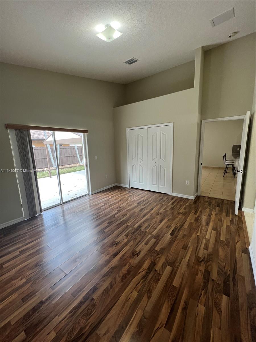 TENNESSEE ESTATES - Residential