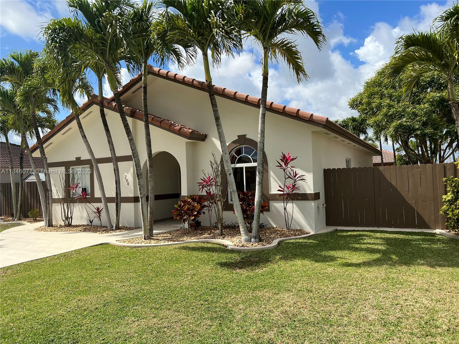 TENNESSEE ESTATES - Residential