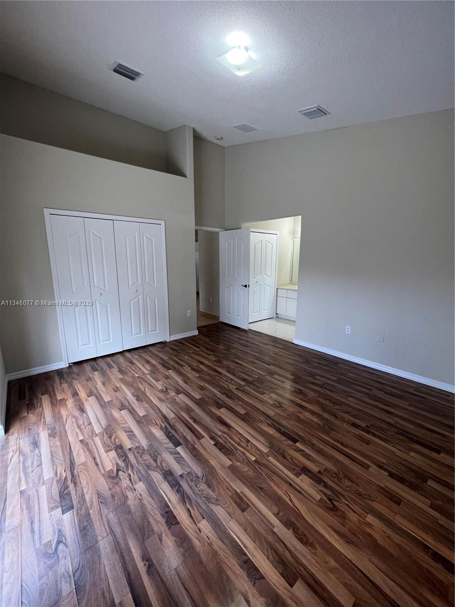 TENNESSEE ESTATES - Residential