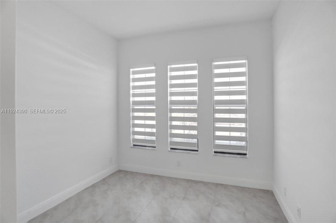 CORAL LAGO - Residential Lease