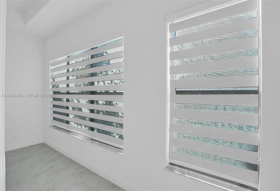 CORAL LAGO - Residential Lease