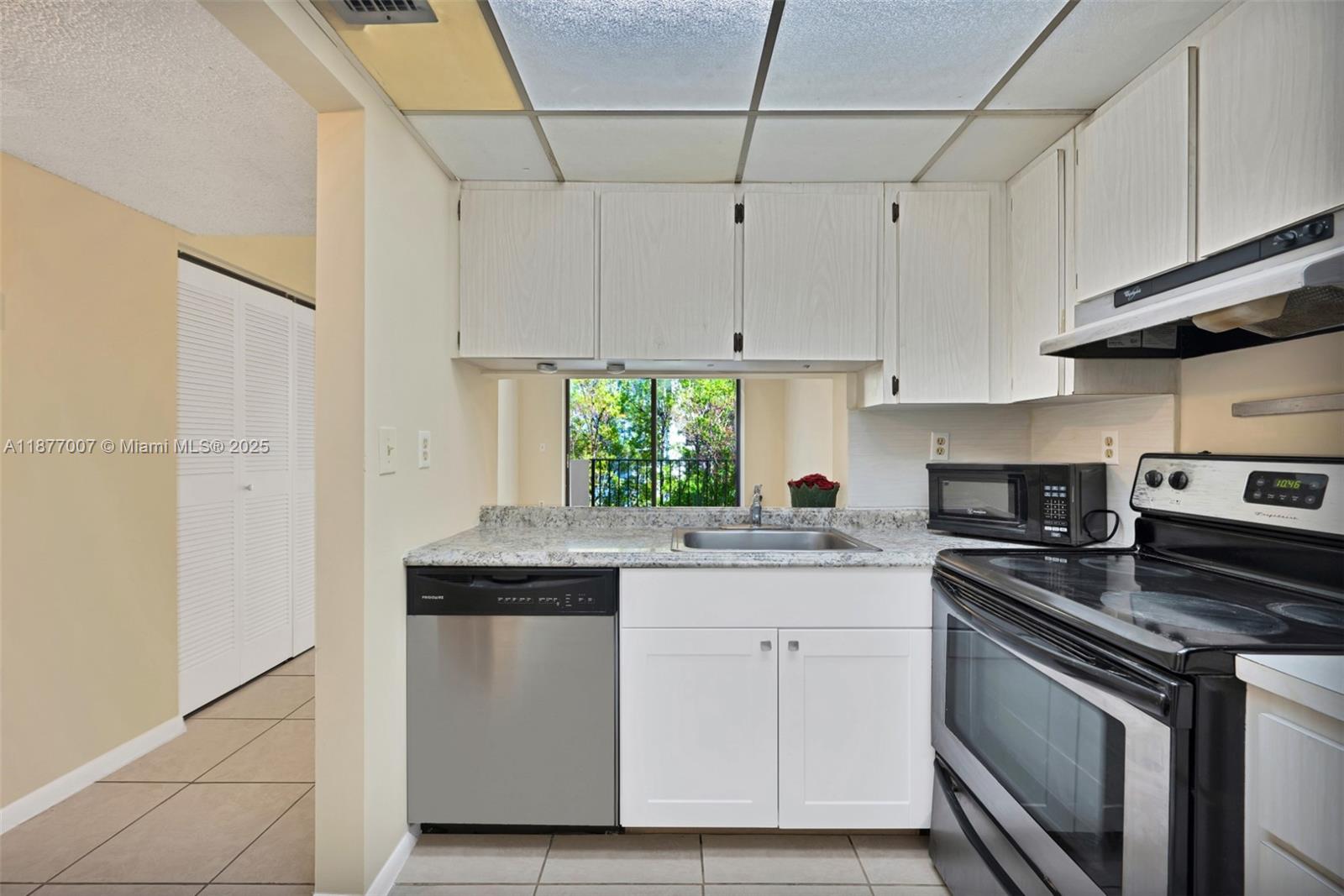 BAYVIEW GARDENS CONDO - Residential