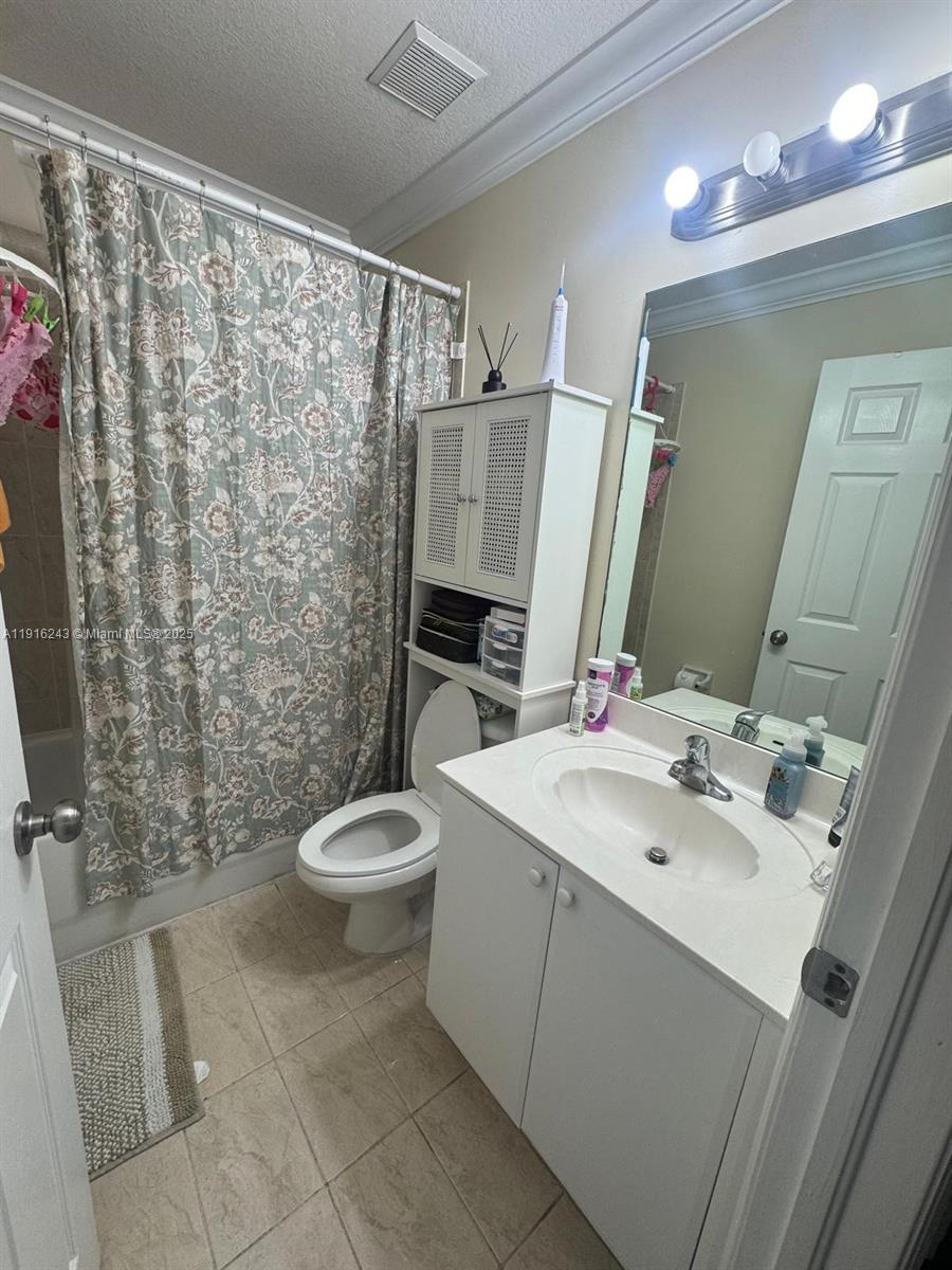 NARANJA GARDENS - Residential