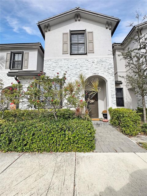 14813 SW 183rd Ter 14813 Miami FL 33187