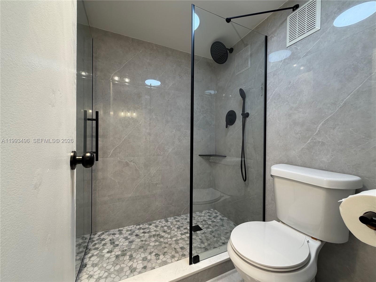 Lago West - Residential