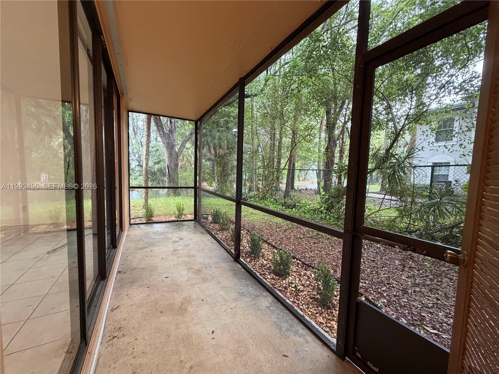 Lago West - Residential