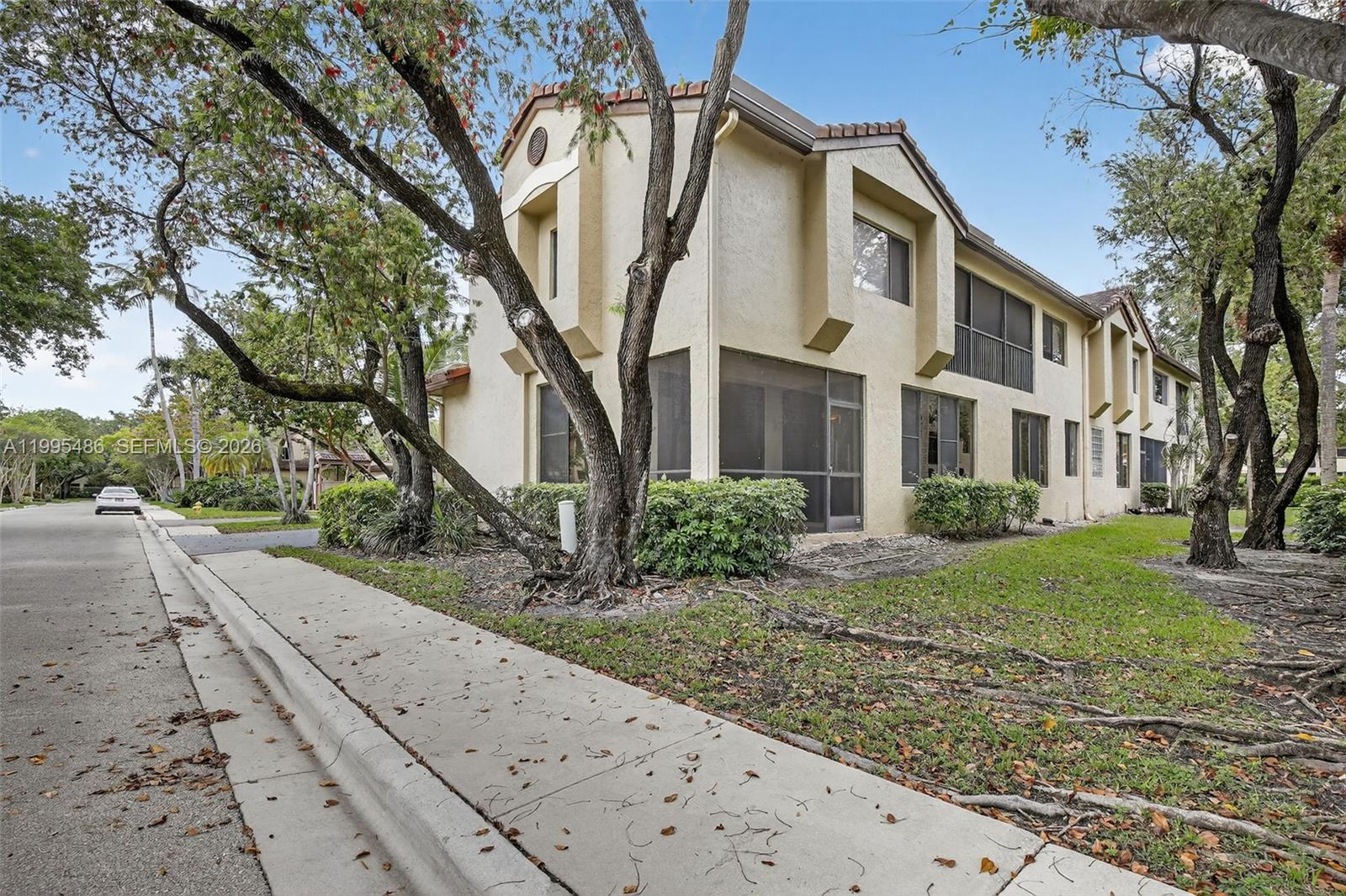 BRIDGEWATER CONDO - Residential