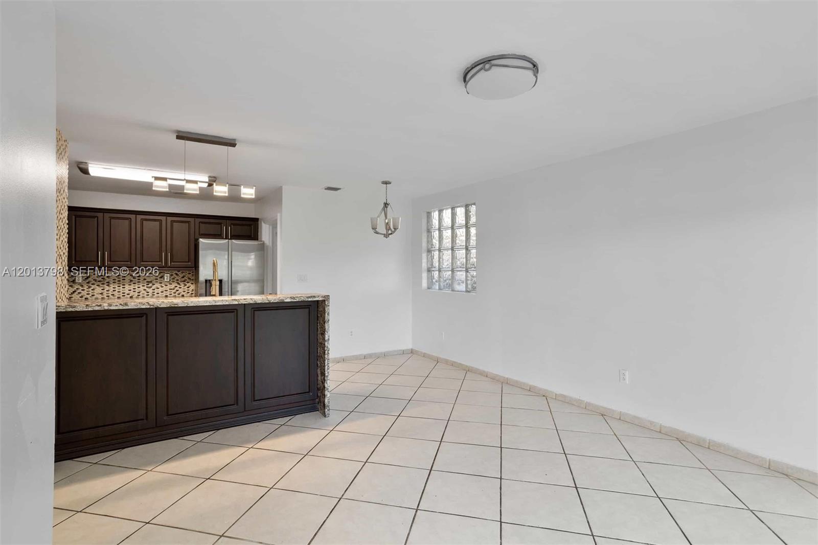 CRYSTAL POINTE - Residential Lease