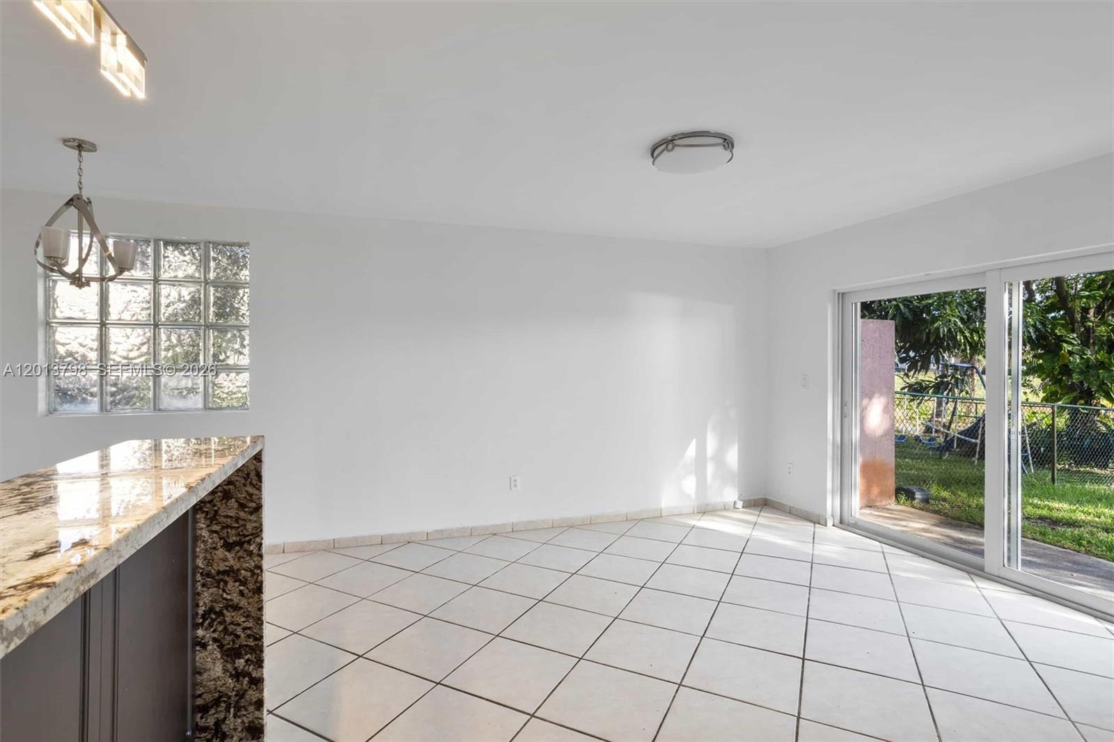 CRYSTAL POINTE - Residential Lease