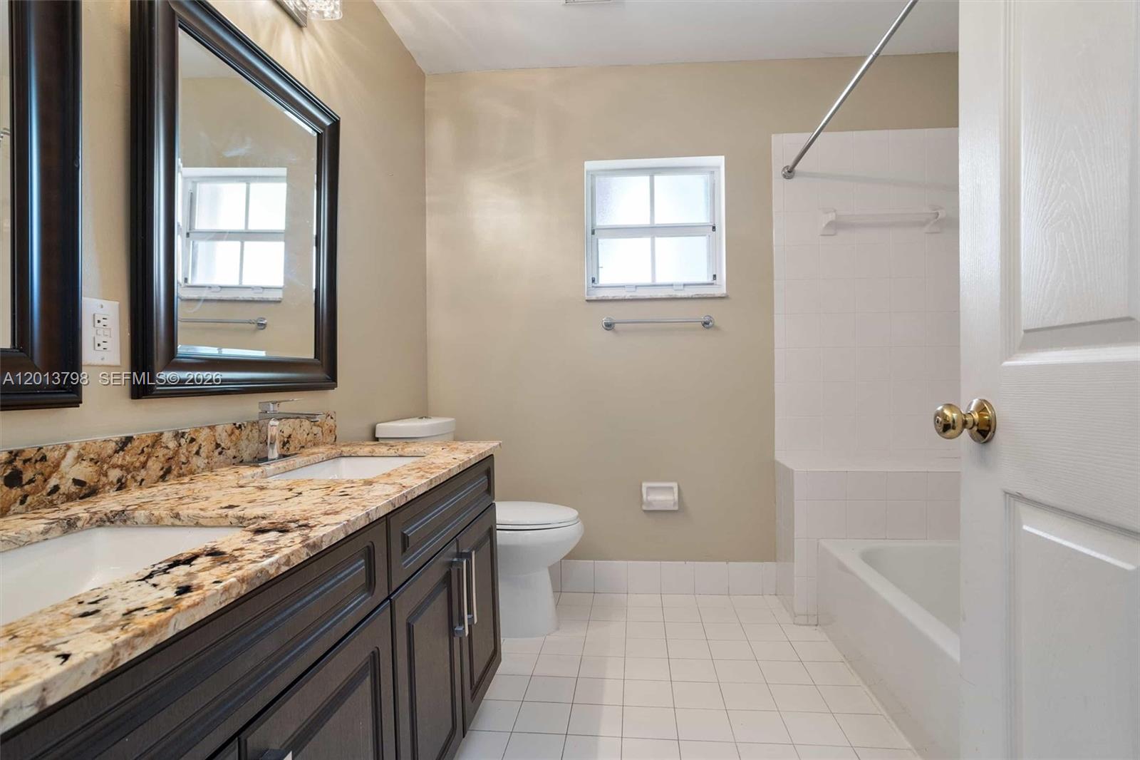 CRYSTAL POINTE - Residential Lease