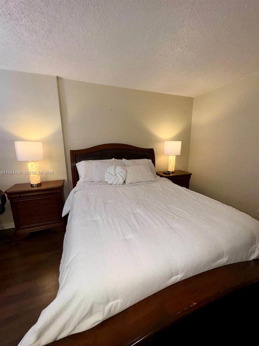 WAVE CONDO - Residential Lease