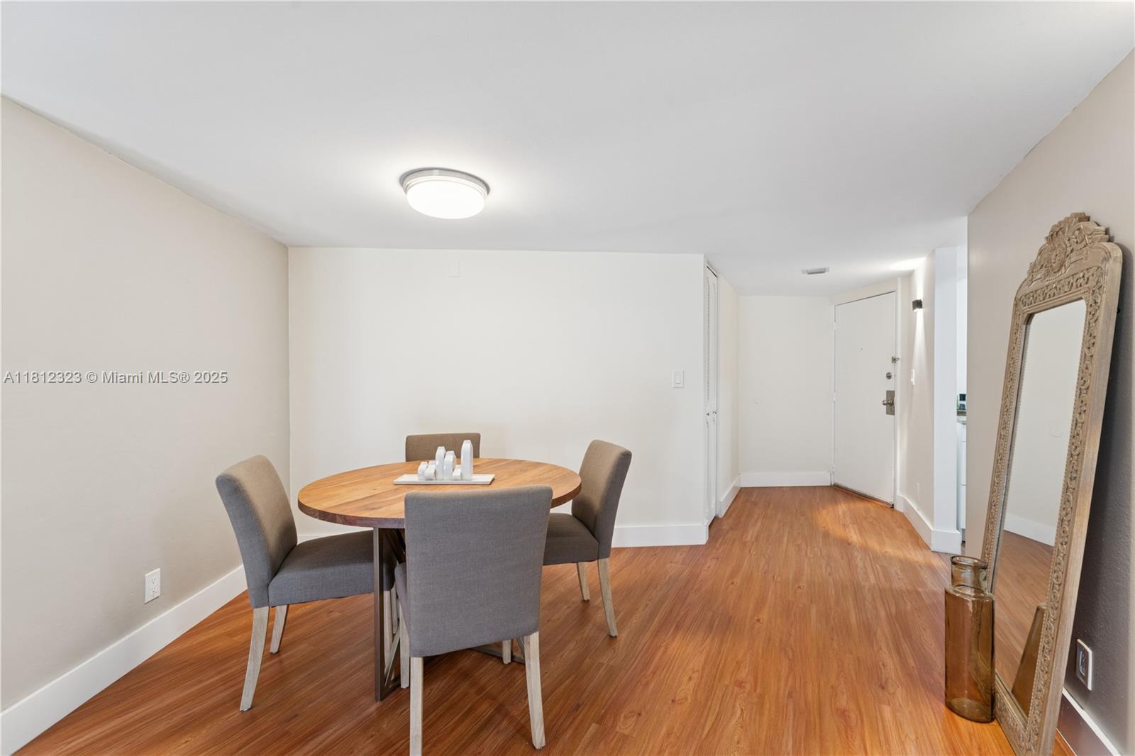 3101 N Country Club Dr 102