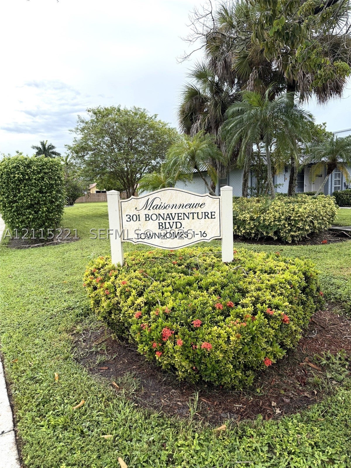 301 Bonaventure Blvd