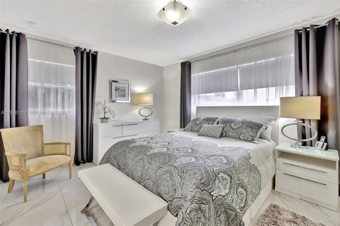 Tiny photo for 4705 NW 35th St #501, Lauderdale Lakes, FL 33319 (MLS # A11976102)