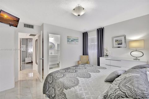 Tiny photo for 4705 NW 35th St #501, Lauderdale Lakes, FL 33319 (MLS # A11976102)