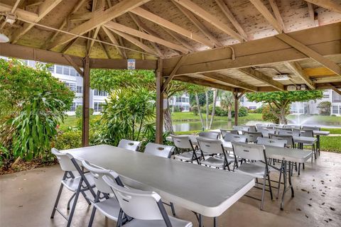 Tiny photo for 4705 NW 35th St #501, Lauderdale Lakes, FL 33319 (MLS # A11976102)