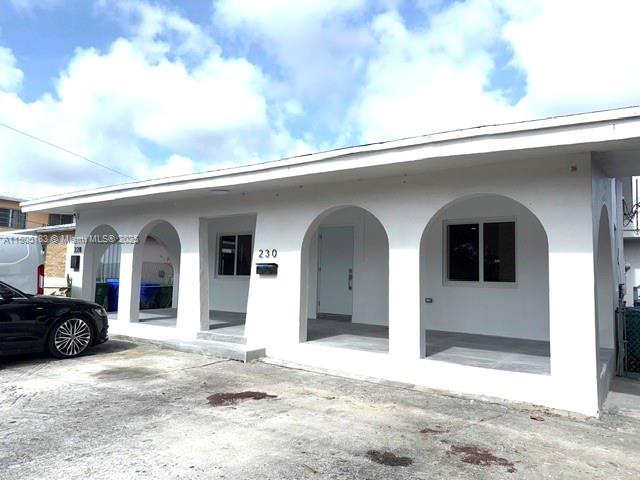 Rental Property at 228 Nw 32nd Ave 1, Miami, Broward County, Florida - Bedrooms: 3 
Bathrooms: 2  - $3,500 MO.