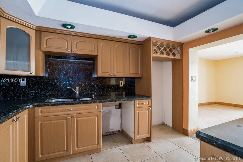 20 54 40 HEFTLER HOMES SE - Residential