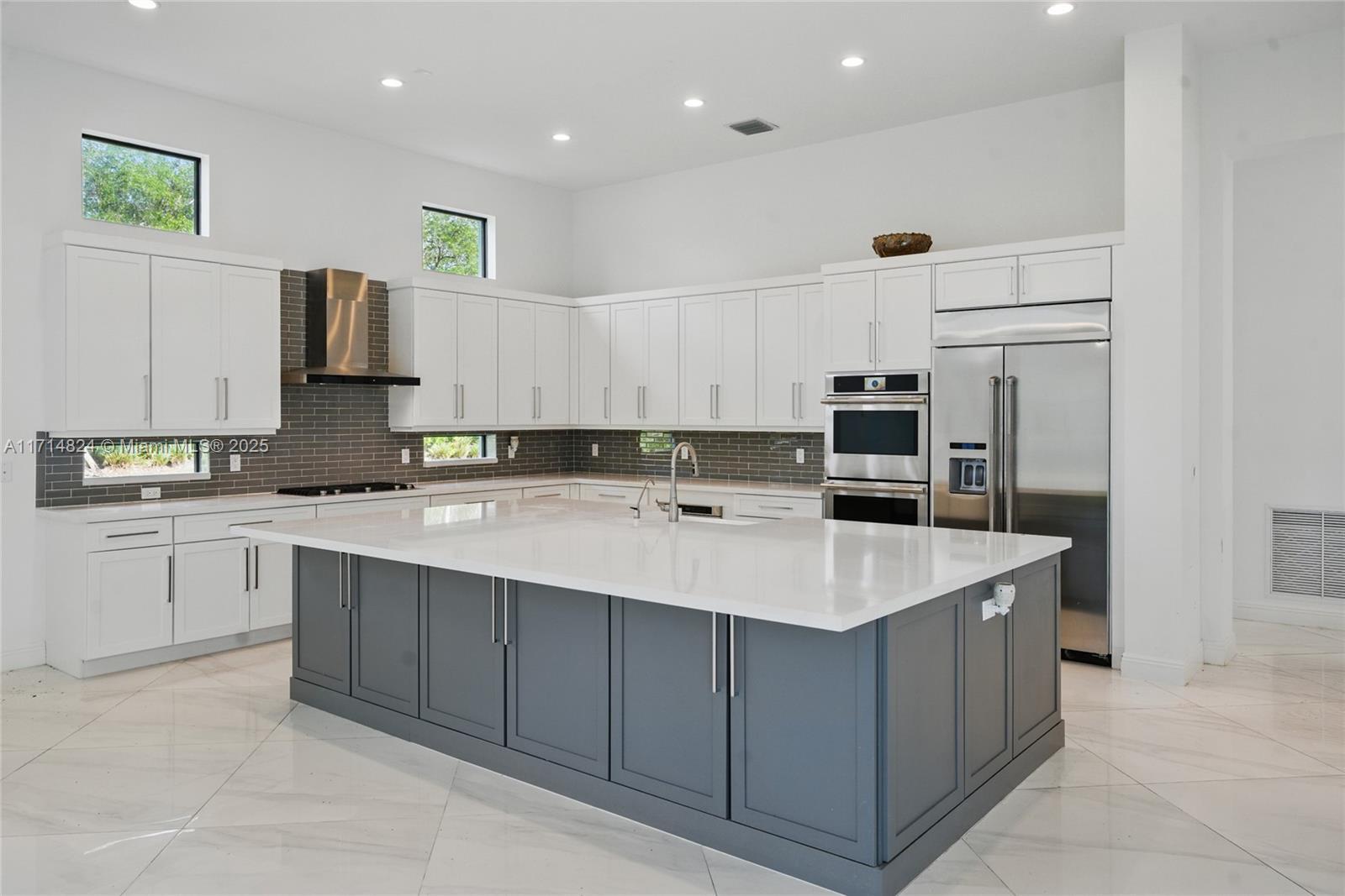 CLINGANS COVE - Residential