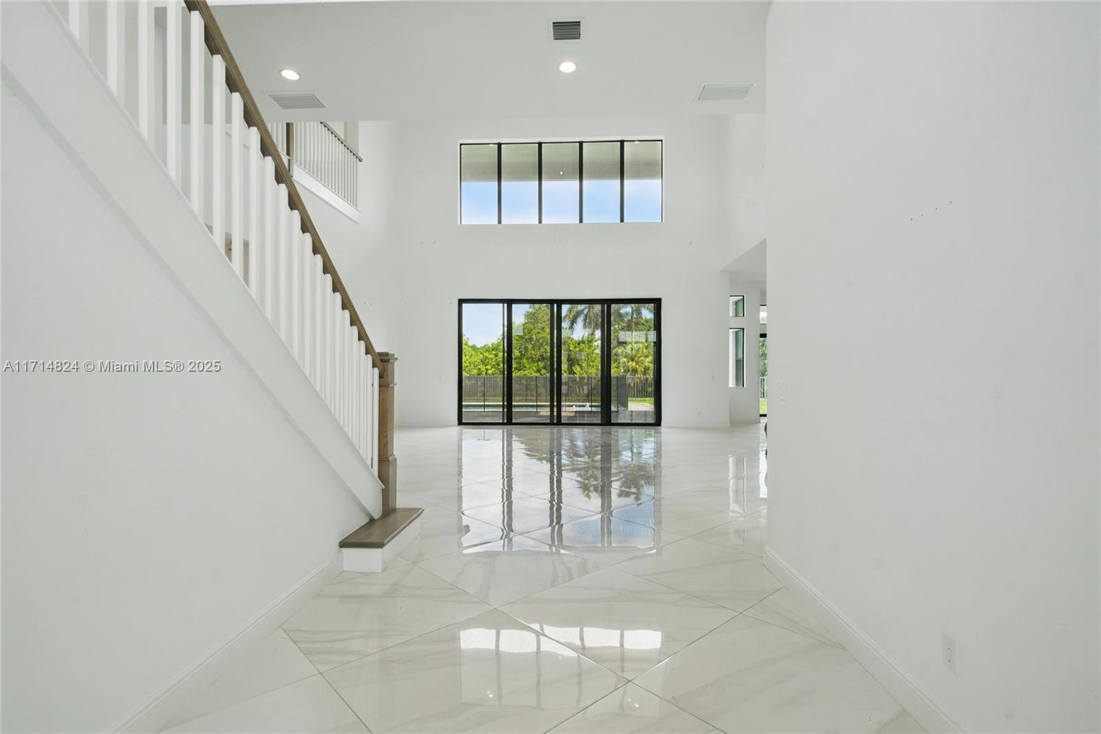 CLINGANS COVE - Residential