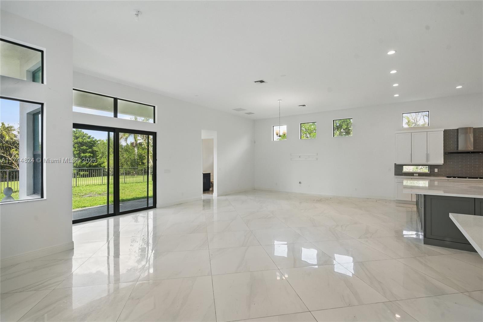 CLINGANS COVE - Residential